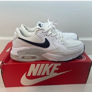 Nike air max excee woman’s 10